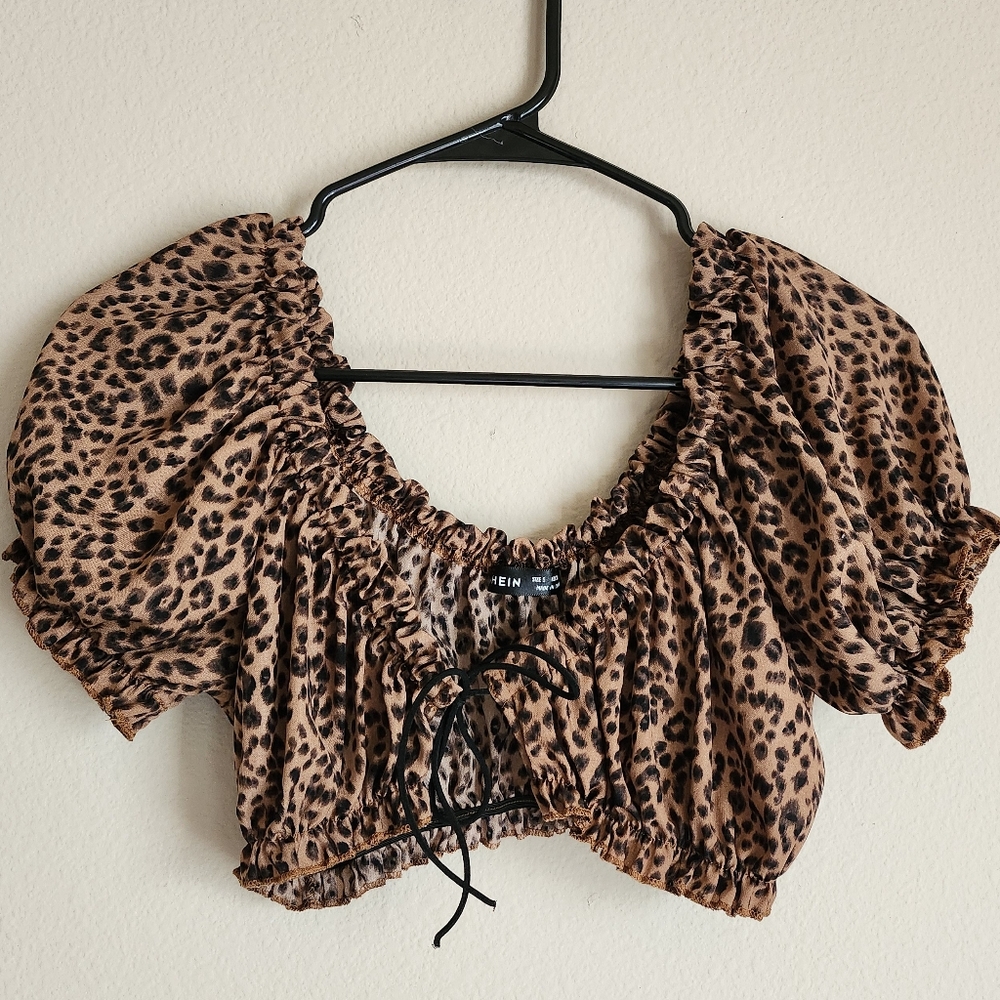 Shein leopard print crop top